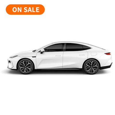 Un buon prezzo. Auto 100% elettrica Geely Galaxy E8 5 porte 5 posti sterzo sinistro energia auto per adulti mercato in linea