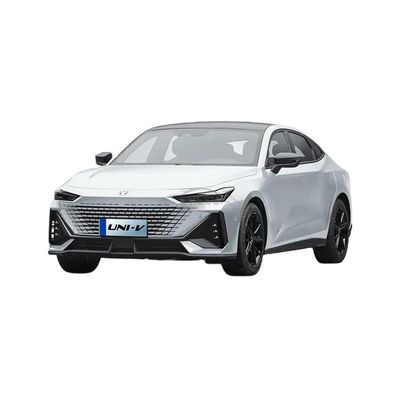 Un buon prezzo. 2024 Changan Univ IDD 5 porte 5 posti hatchback veicolo ibrido elettrico Tuning per il controllo di velocità normale e sterzo sinistro in linea