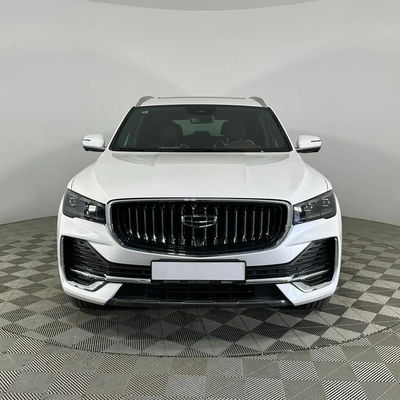 Un buon prezzo. 2023 Geely Xingyue L 4 ruote 5 posti 2.0T High Speed Benzina Suv Auto Per Adulti Usata Benzina Auto tetto solare incluso in linea