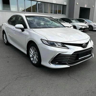 Un buon prezzo. To-yota C-amry 2.0GVP FWD 4 porte 5 posti L4 Benzina 2023 2024 Cina LED Elettrico Tessuto Flush Doors Dark Fuel Electric in linea