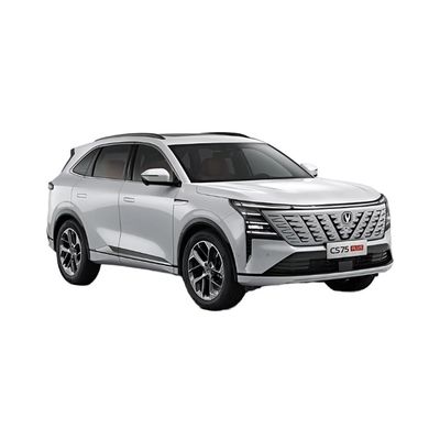 Un buon prezzo. Vetro posteriore elettrico e serbatoio del carburante Capacità 50-80L Changan CS75 PLUS 1.5T SUV con 5 posti a sedere 5 porte panoramico tetto solare in linea
