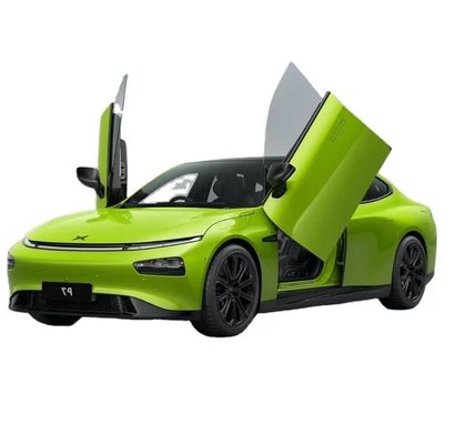Un buon prezzo. Efficienza 12,5 kWh / 100 km 2024 XPeng P7 Auto elettriche Grandi veicoli elettrici di lusso con velocità massima di 170 km/h e trasmissione automatica in linea