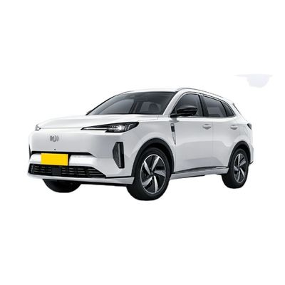 Un buon prezzo. Deposito Changan Qiyuan Q05 2024 Auto Plug in Hybrid Electric Cars 4539x1865x1680mm Tempo di ricarica Ricarica rapida 0,5 ore in linea