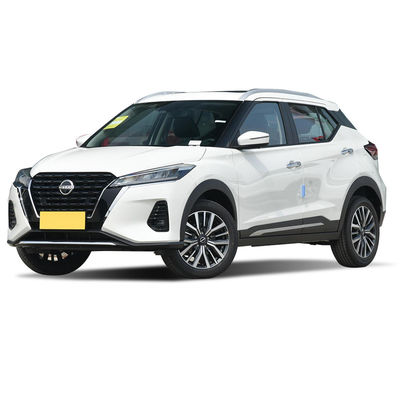Un buon prezzo. Nissan KICKS 1.5L CVT a 5 posti Piccolo SUV per la guida ad alta velocità in linea