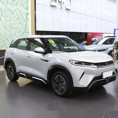 Un buon prezzo. Nuovo modello di auto elettrica BYD Yuan Up ATTO 3 Up con velocità massima di 160 kW/h e potenza massima di 70 kW/130 kW in linea