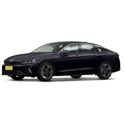 Un buon prezzo. 5 posti auto 4 porte vendita calda KIA K5 berlina grande spazio fatto in Cina 1.5T/2.0T Auto usate Veicolo per adulti 4 ruote in linea