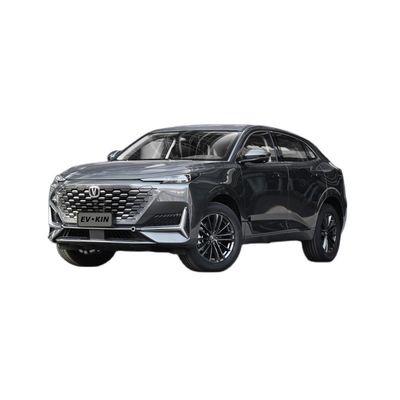 Un buon prezzo. 2023 Changan Automobile UNI-K Country VI Oil Truck con volante multifunzione e anno 2023 in linea
